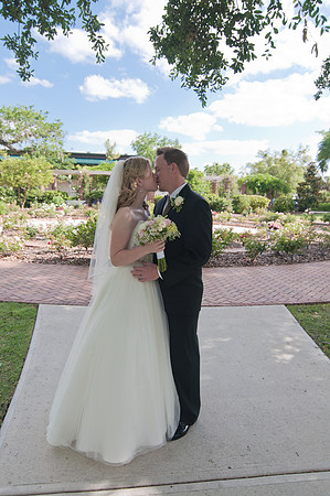 Settle-Lasure_Wedding_Day-1581